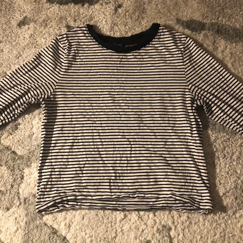 BLACK & WHITE STRIPED SHIRT!